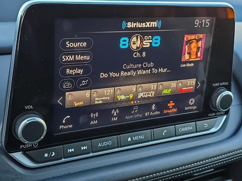 Used 2025 Nissan Rogue SV FWD image 14