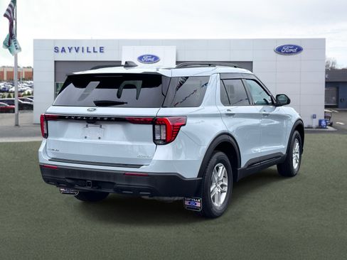 Used 2026 Ford Explorer Active AWD/4WD image 5