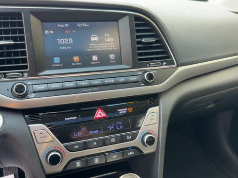 Used 2017 Hyundai Elantra Value Edition w/ Cargo Package FWD image 16