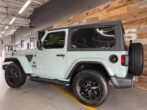 Used 2023 Jeep Wrangler Freedom Edition image 14