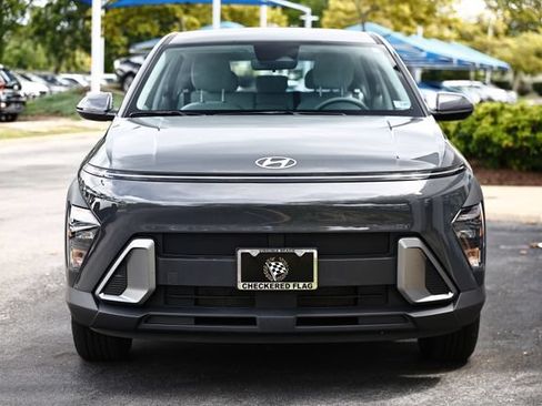 Used 2024 Hyundai Kona SE AWD/4WD image 13