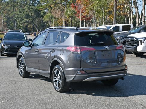 Used 2017 Toyota RAV4 XLE image 3