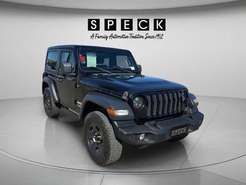 Used 2019 Jeep Wrangler Sport AWD/4WD image 7