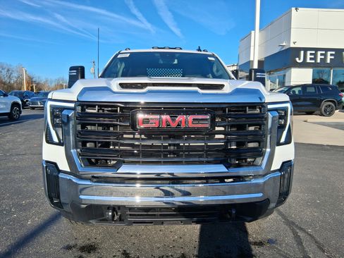 New 2025 GMC Sierra 3500 Pro w/ Convenience Package image 2