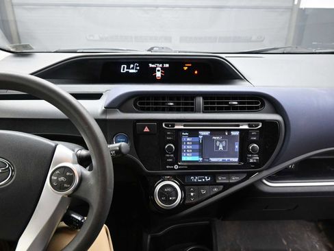 Used 2015 Toyota Prius C Three image 12