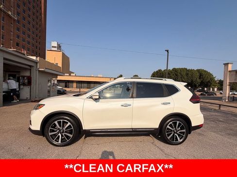 Used 2020 Nissan Rogue SL w/ Premium Package FWD image 2