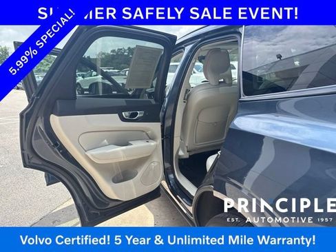 Certified 2024 Volvo XC60 B5 Core w/ Protection Package Premier AWD/4WD image 32