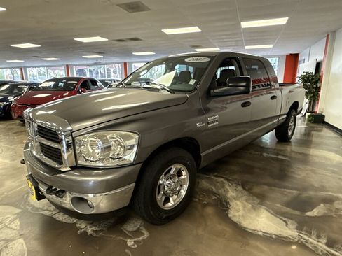 Used 2007 Dodge Ram 2500 Truck SLT w/ Light Group RWD image 3