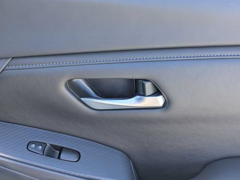 Used 2025 Nissan Sentra SV FWD image 33