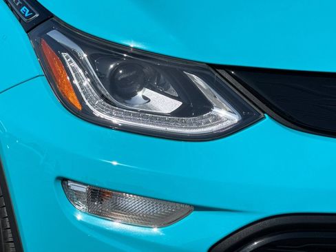 Used 2020 Chevrolet Bolt LT FWD image 42