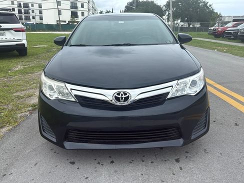 Used 2012 Toyota Camry FWD image 2