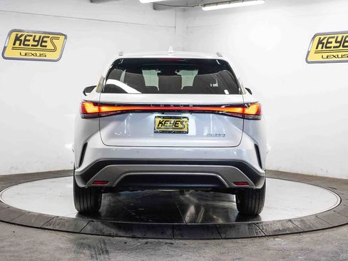 Used 2024 Lexus RX 350 FWD w/ Technology Package image 3