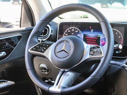 Certified 2024 Mercedes-Benz GLC 300 4MATIC image 17
