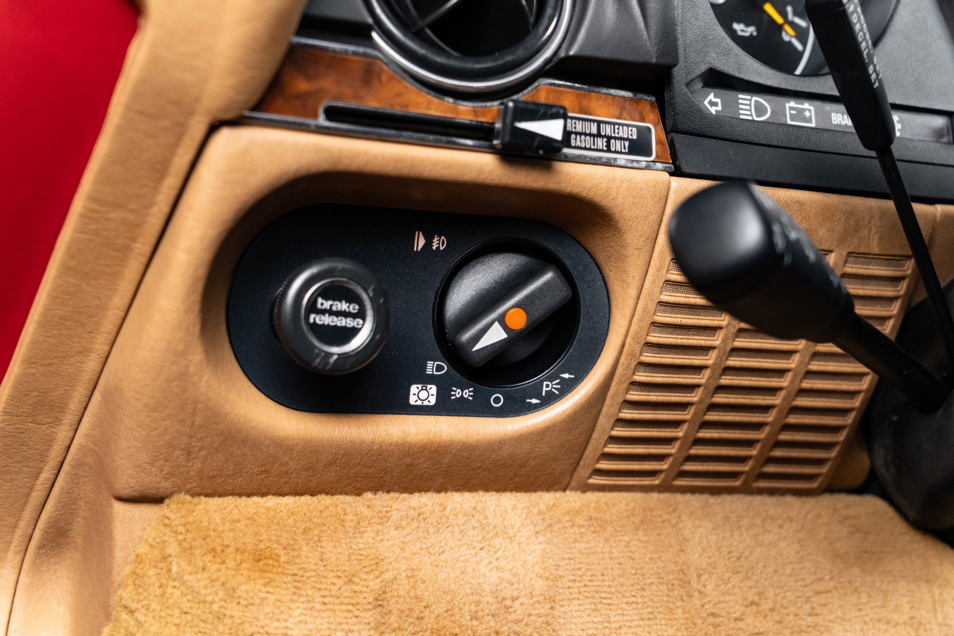 Used 1987 Mercedes-Benz 560 SL image 38