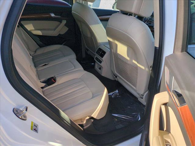Used 2021 Audi Q5 e Premium w/ Convenience Package AWD/4WD image 21