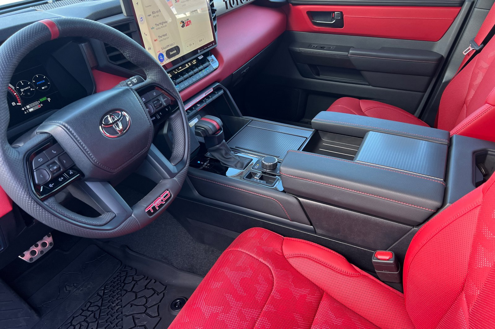 Used 2024 Toyota Sequoia TRD Pro AWD/4WD image 9