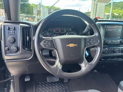 Used 2017 Chevrolet Silverado 1500 LT w/ All Star Edition AWD/4WD image 15