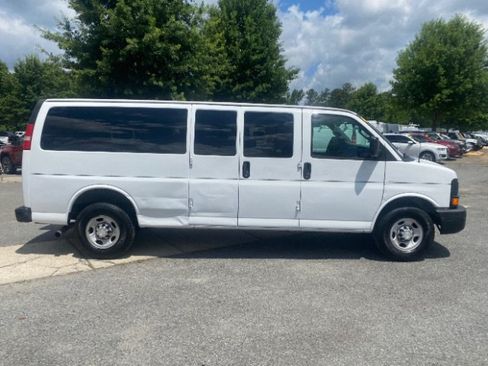 Used 2016 Chevrolet Express 3500 LS RWD image 5