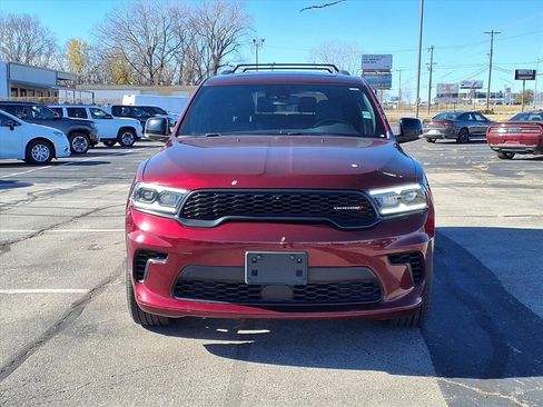 Used 2024 Dodge Durango GT image 2