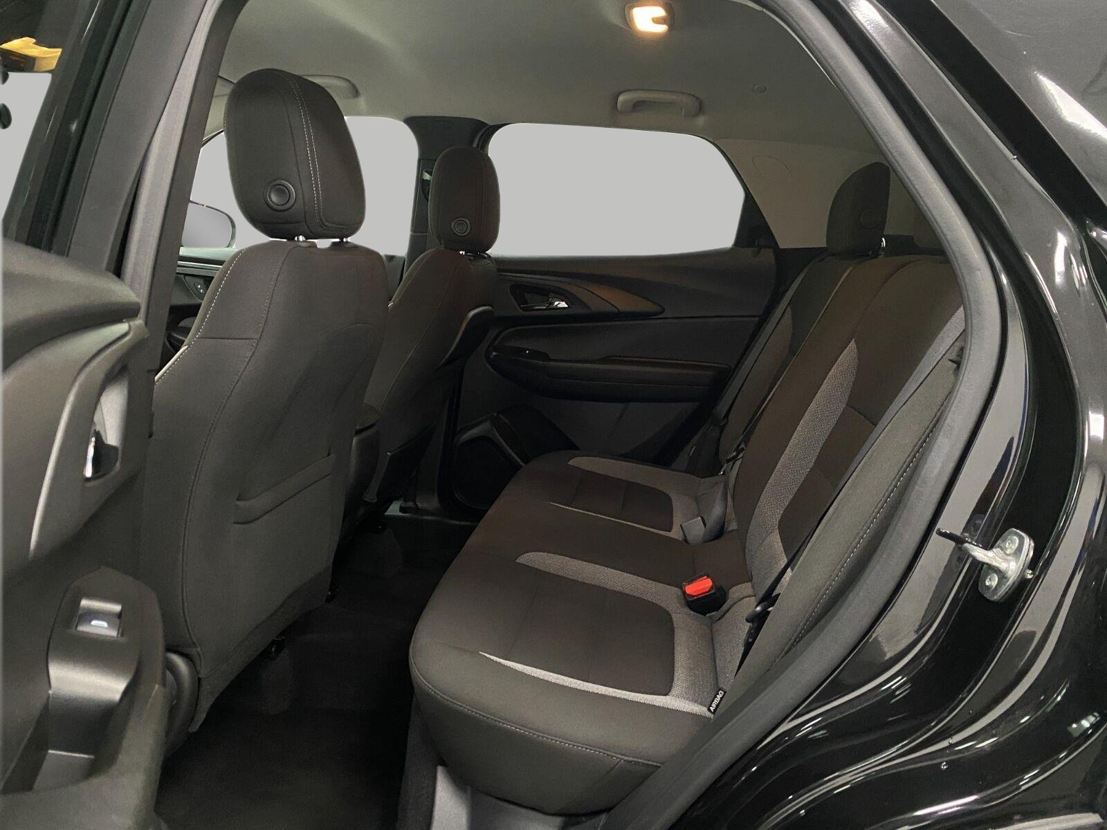 Used 2025 Chevrolet TrailBlazer LT AWD/4WD image 24