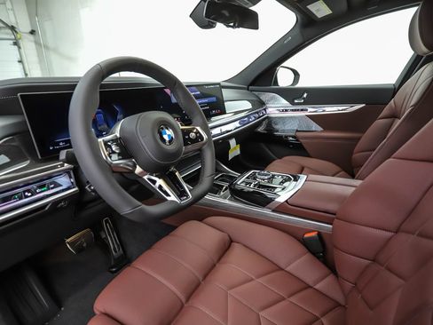 New 2026 BMW 740i xDrive AWD/4WD image 10