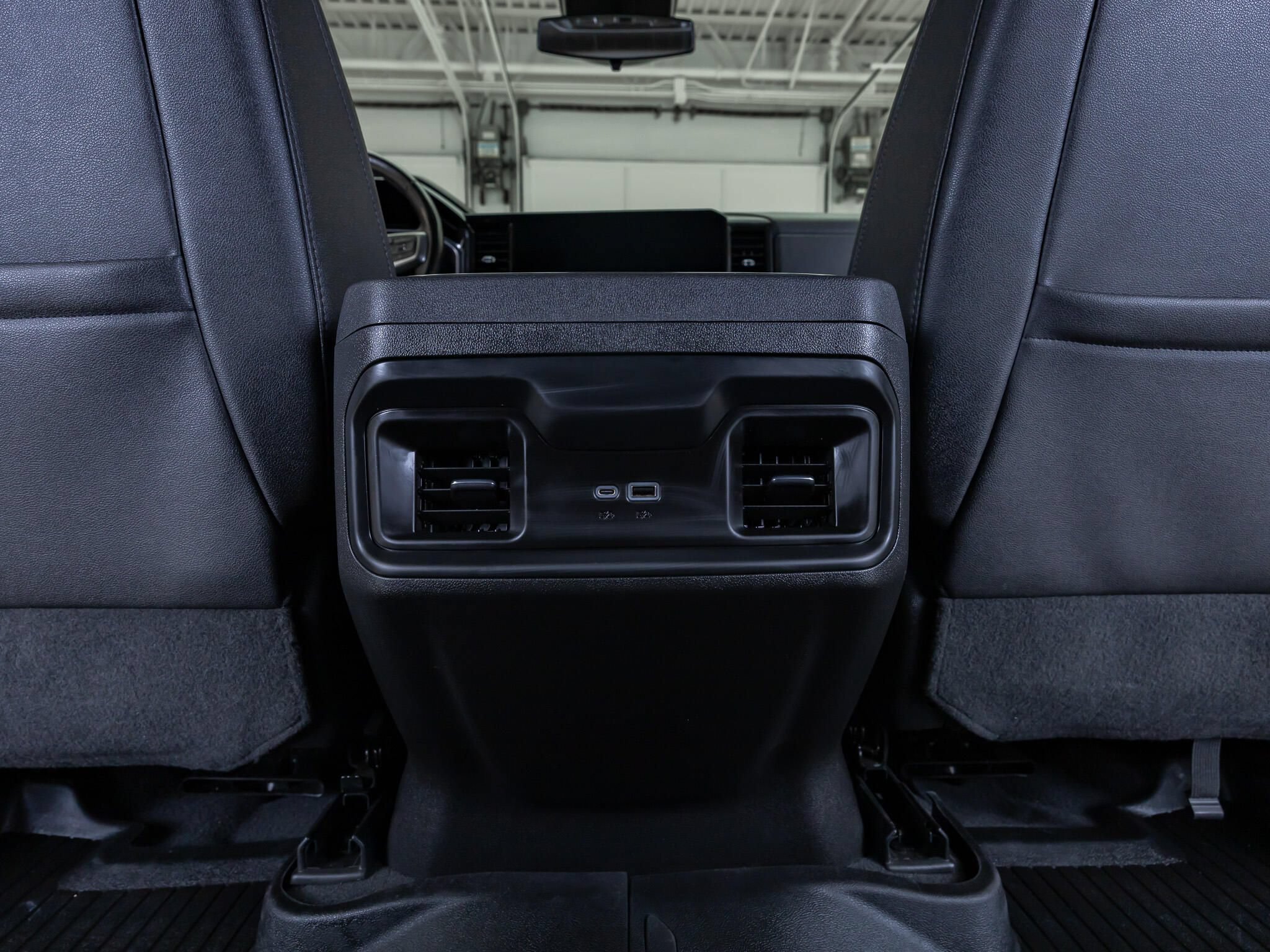 Used 2022 Chevrolet Silverado 1500 RST AWD/4WD image 32