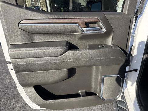 Used 2024 GMC Sierra 1500 SLT w/ SLT Premium Plus Package image 13