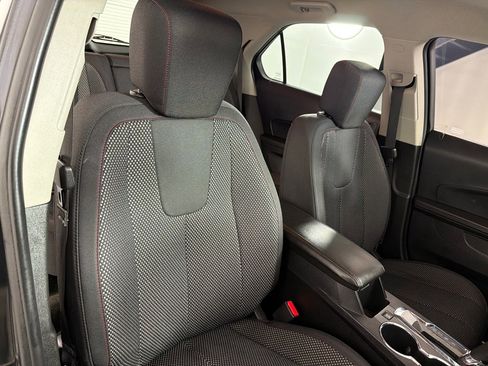 Used 2017 Chevrolet Equinox LT w/ Convenience Package image 25