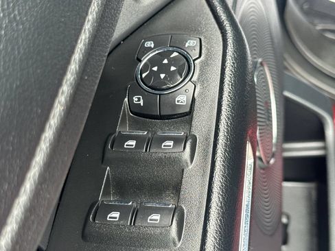 Used 2020 Ford Expedition XLT w/ Equipment Group 202A AWD/4WD image 29