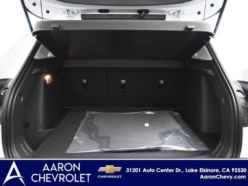 New 2026 Chevrolet Trax LT w/ Sunroof Package image 29