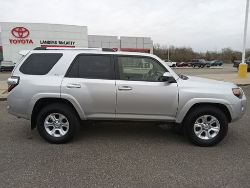 Used 2024 Toyota 4Runner SR5 image 2