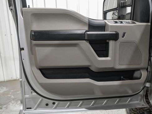 Used 2019 Ford F250 XL w/ STX Appearance Package AWD/4WD image 41