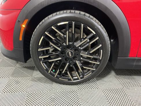 Certified 2025 MINI Cooper S image 7