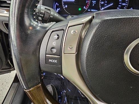 Used 2013 Lexus ES 350 w/ Ultra Luxury Pkg FWD image 11