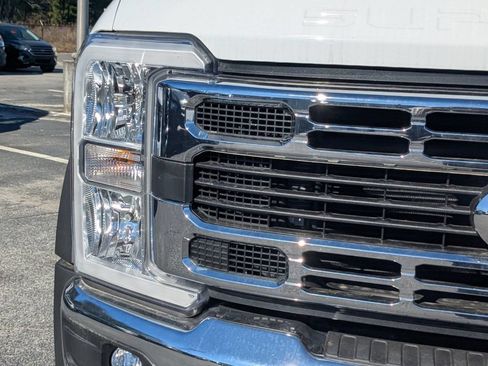 Used 2025 Ford F450 XL w/ XL Chrome Package RWD image 10