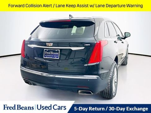 Used 2017 Cadillac XT5 Luxury w/ Driver Awareness Package image 9