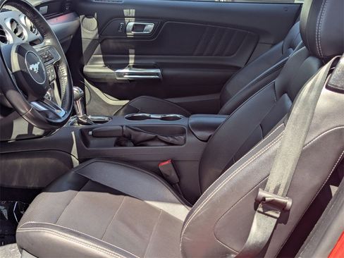 Used 2023 Ford Mustang Premium image 8