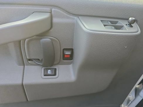 New 2025 GMC Savana 2500 w/ Chrome Appearance Package RWD image 21