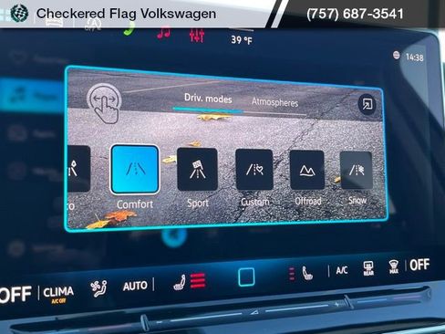 New 2026 Volkswagen Tiguan SE AWD/4WD image 40