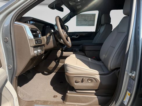 New 2026 GMC Yukon XL Elevation w/ LPO, Floor Liner Package image 10