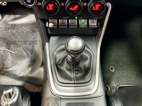 Used 2024 Toyota GR86 Premium RWD image 16