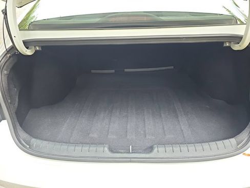 Used 2023 Hyundai Elantra SE FWD image 20