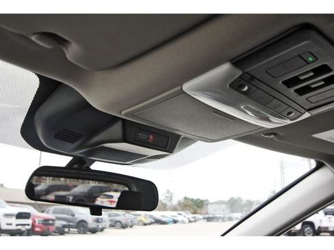 Used 2024 Nissan Rogue SV w/ SV Premium Package image 24