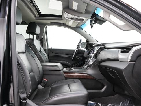 Used 2019 GMC Yukon XL SLT AWD/4WD image 13