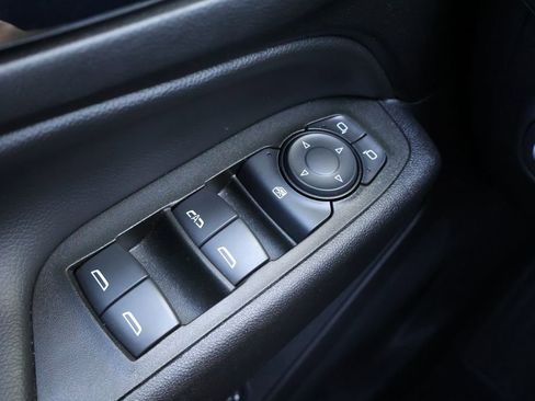 Used 2023 Chevrolet Equinox LT AWD/4WD image 39