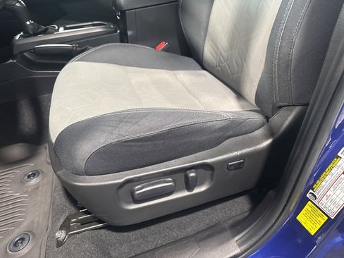 Used 2023 Toyota Tacoma TRD Sport image 35