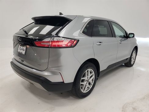 Used 2023 Ford Edge SEL image 6
