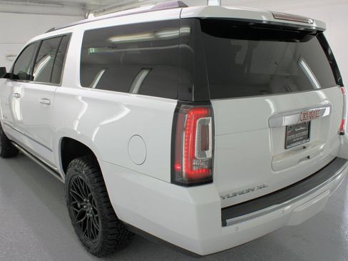 Used 2020 GMC Yukon XL Denali w/ Denali Ultimate Package image 7