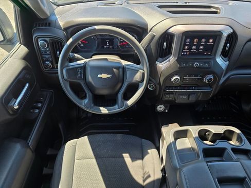 Used 2023 Chevrolet Silverado 1500 W/T w/ Trailering Package AWD/4WD image 2