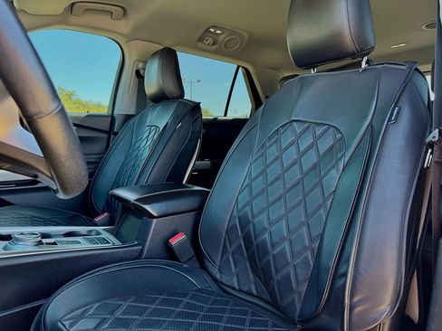 Used 2020 Ford Explorer XLT w/ Equipment Group 202A image 13